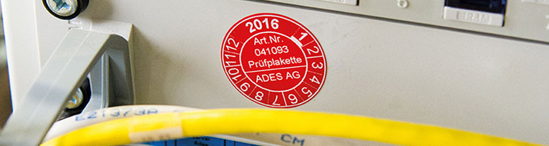 Prüfplaketten auf Rolle Thermotransfer Kunststoff