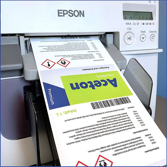 Farbig bedruckte GHS-Etiketten für Gefahrgut