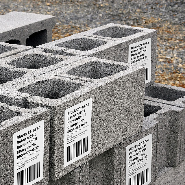 Steinblock Etiketten